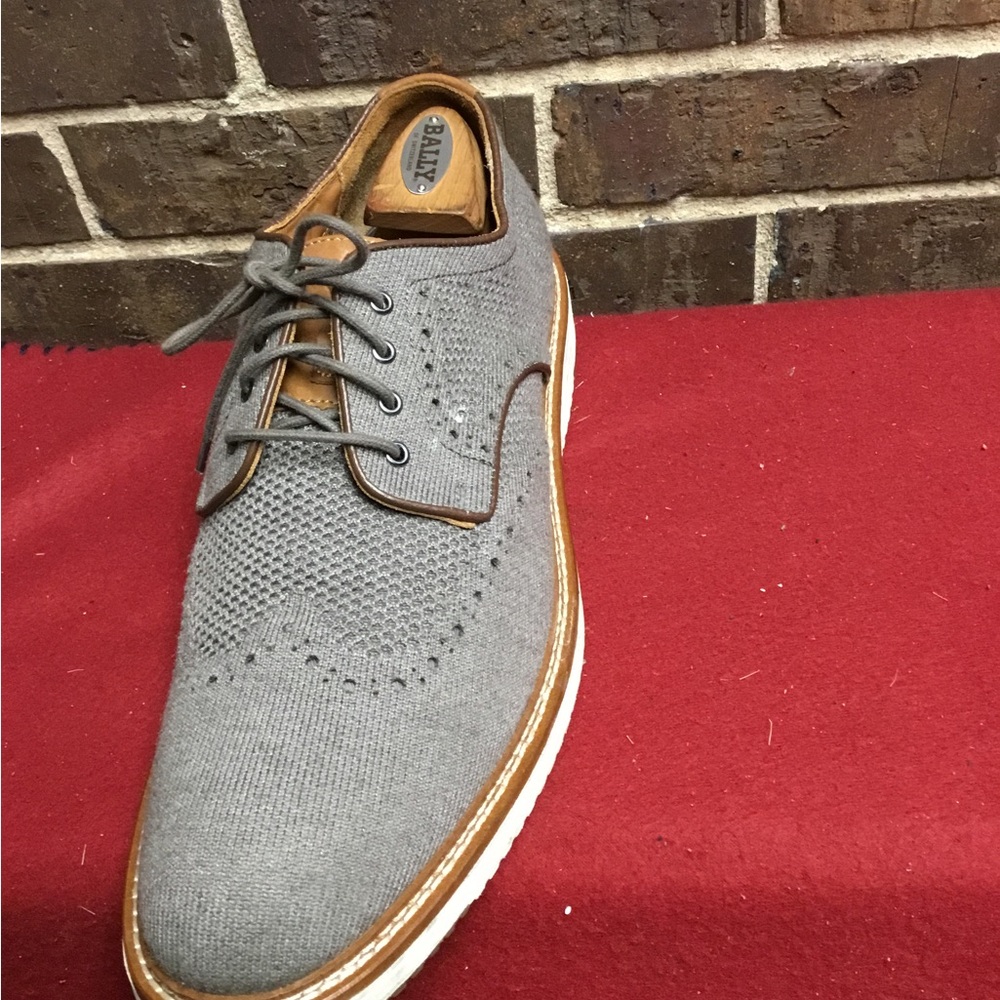 Johnston & Murphy Gray Knit Oxford with Brown Trim